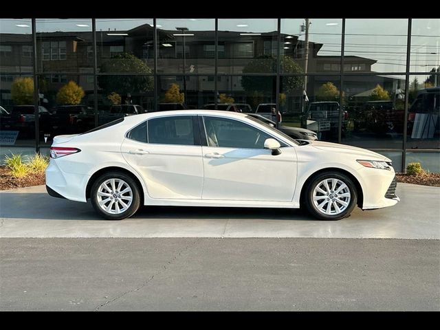 2018 Toyota Camry LE