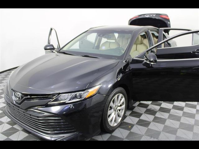 2018 Toyota Camry LE
