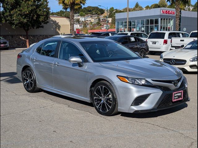 2018 Toyota Camry SE