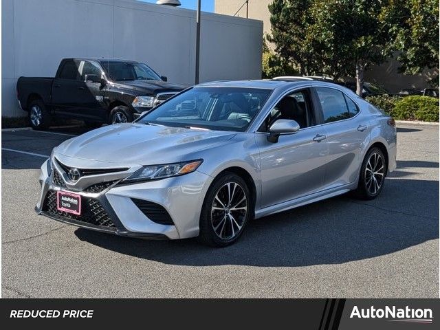 2018 Toyota Camry SE