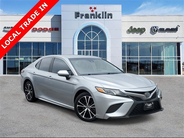2018 Toyota Camry SE