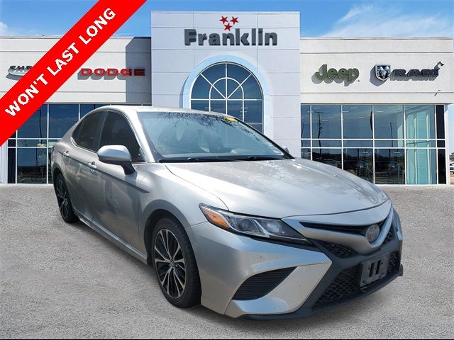 2018 Toyota Camry SE