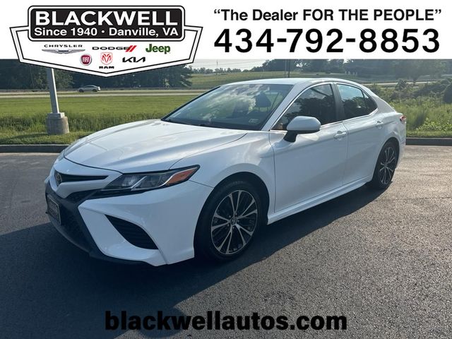 2018 Toyota Camry SE