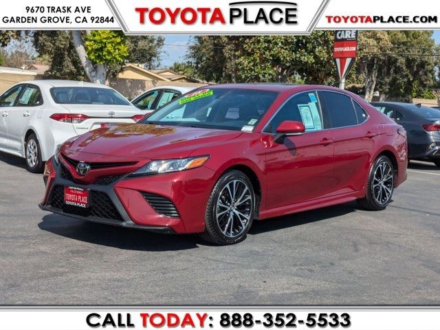 2018 Toyota Camry SE