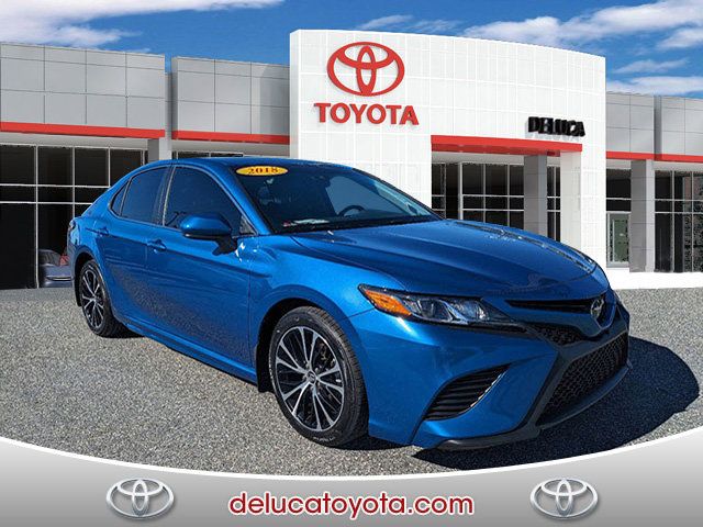 2018 Toyota Camry SE