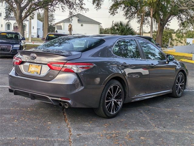 2018 Toyota Camry SE