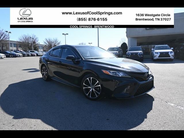 2018 Toyota Camry SE