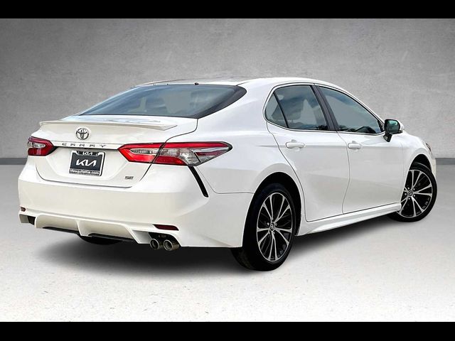 2018 Toyota Camry SE