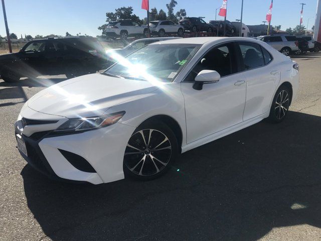 2018 Toyota Camry SE