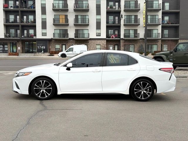 2018 Toyota Camry SE