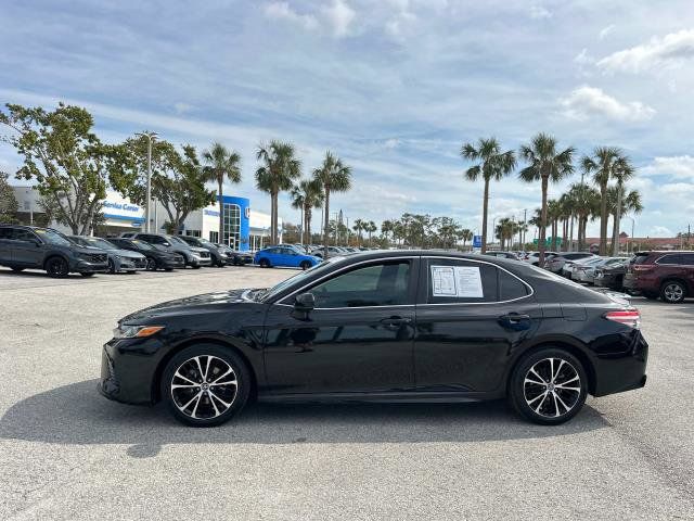 2018 Toyota Camry SE