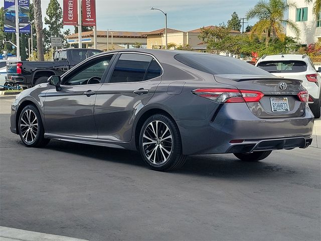 2018 Toyota Camry SE