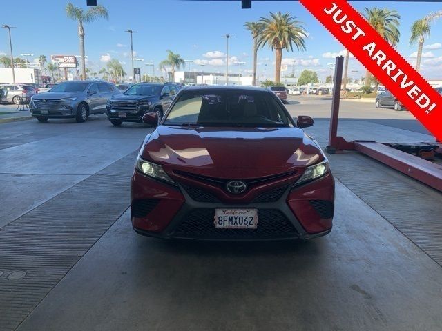 2018 Toyota Camry SE