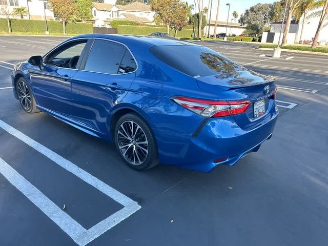 2018 Toyota Camry SE