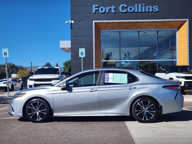 2018 Toyota Camry SE