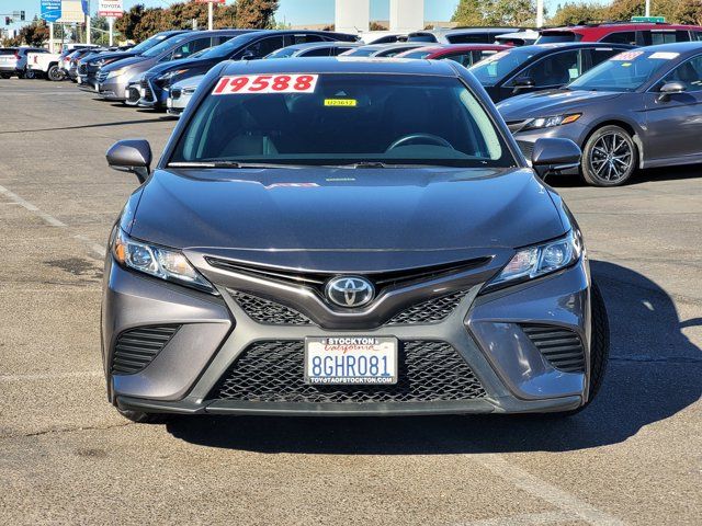 2018 Toyota Camry SE