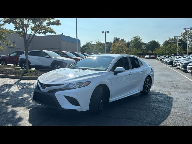 2018 Toyota Camry SE