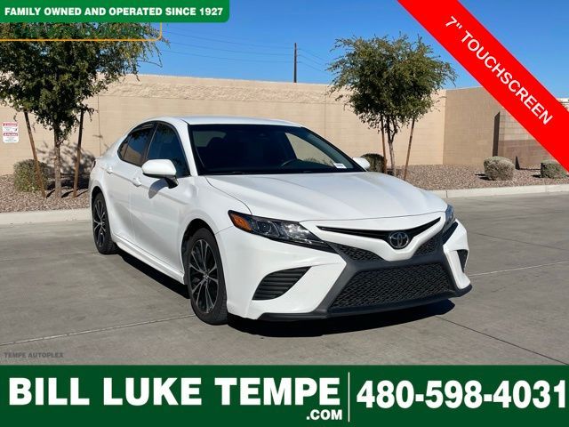 2018 Toyota Camry SE