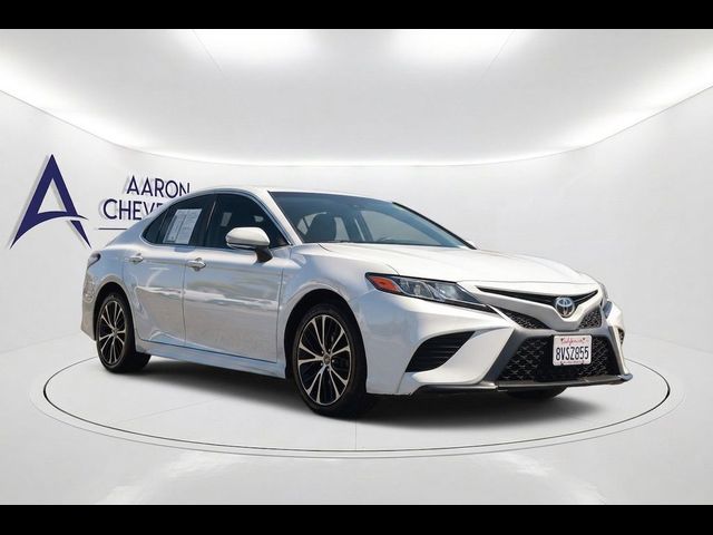 2018 Toyota Camry SE