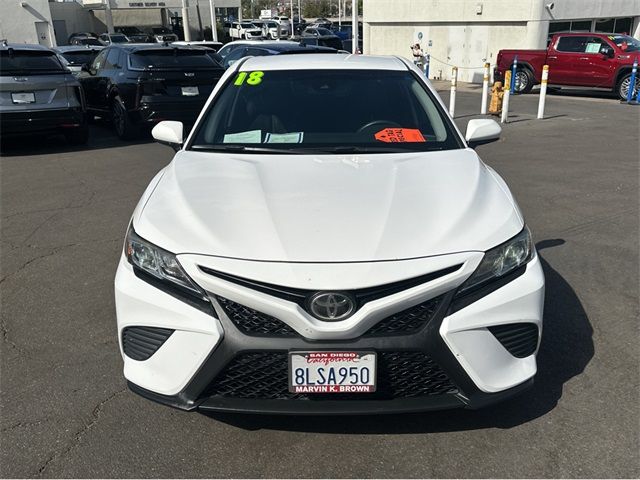 2018 Toyota Camry SE