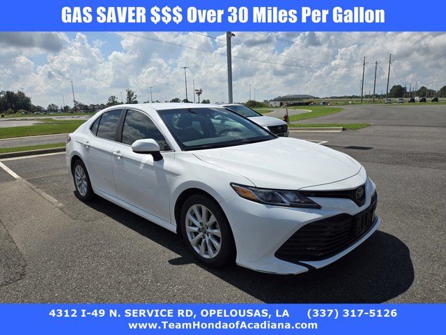 2018 Toyota Camry SE