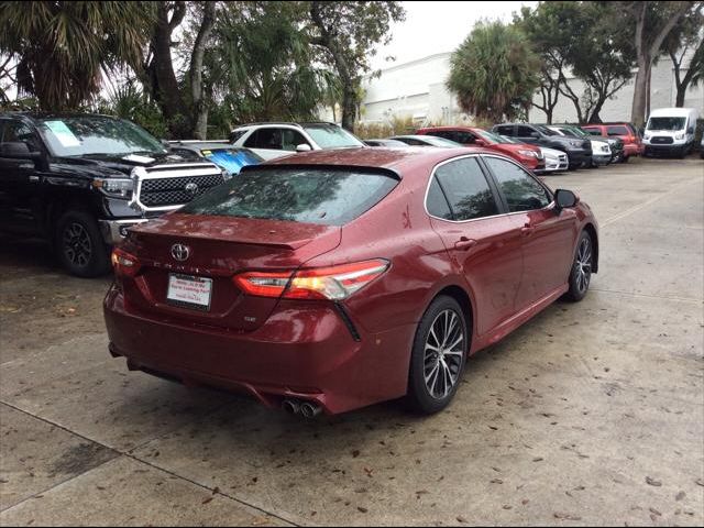 2018 Toyota Camry SE