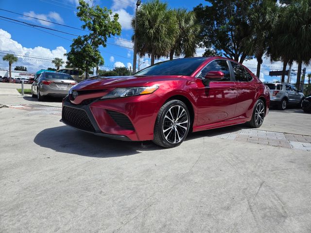 2018 Toyota Camry SE