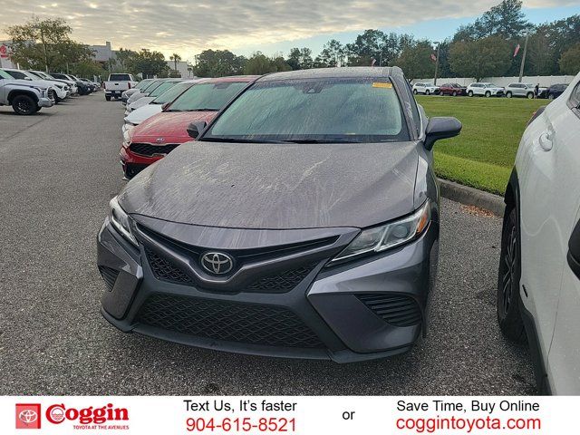 2018 Toyota Camry SE