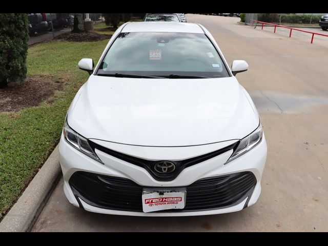 2018 Toyota Camry SE