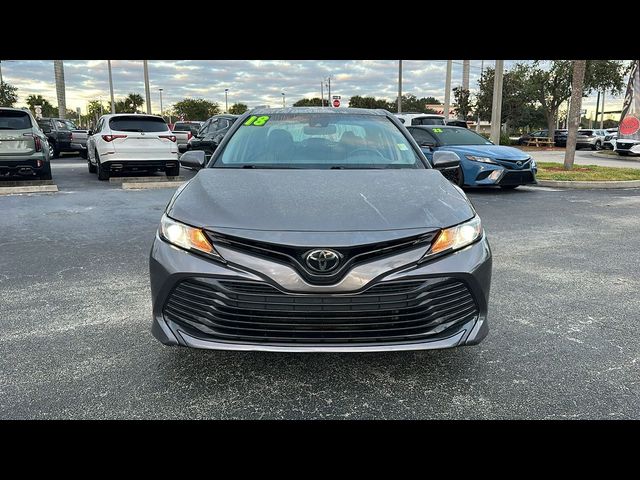 2018 Toyota Camry SE