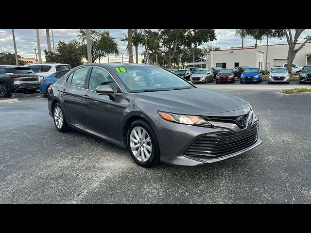 2018 Toyota Camry SE