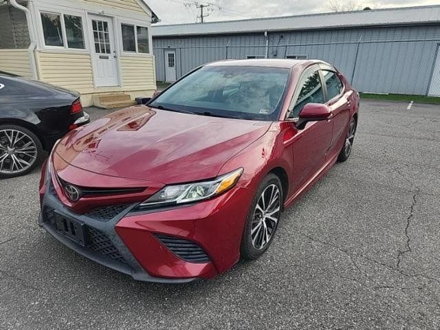 2018 Toyota Camry SE