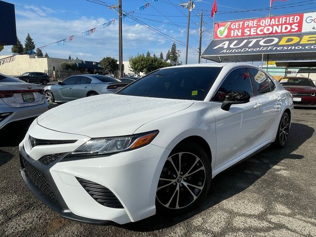 2018 Toyota Camry SE