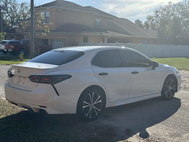 2018 Toyota Camry SE