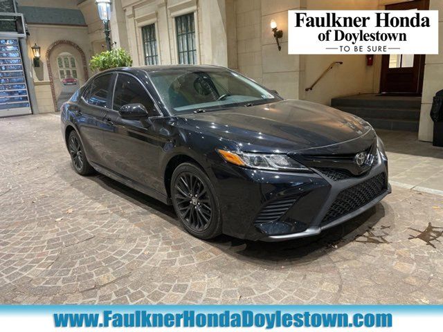 2018 Toyota Camry SE