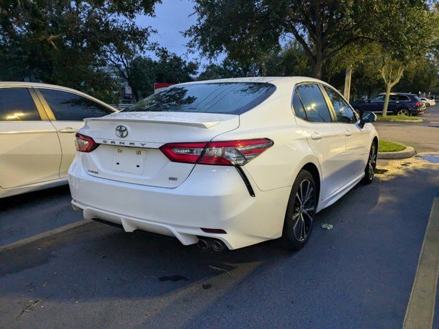 2018 Toyota Camry SE