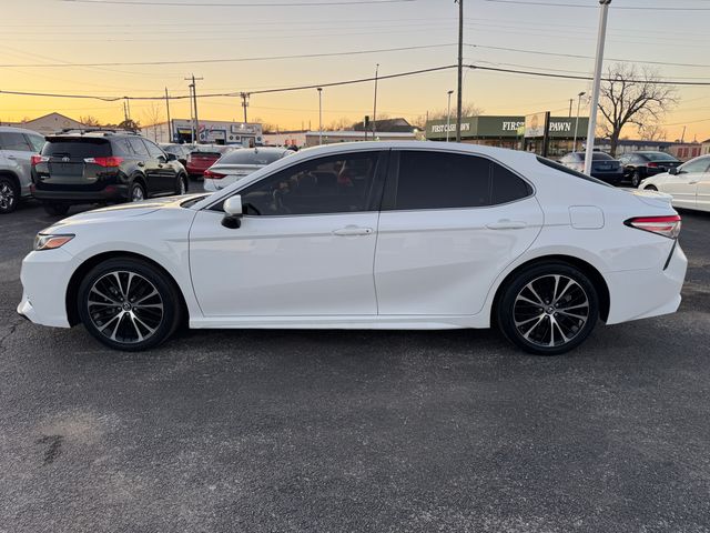 2018 Toyota Camry SE