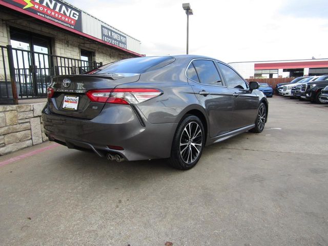 2018 Toyota Camry SE