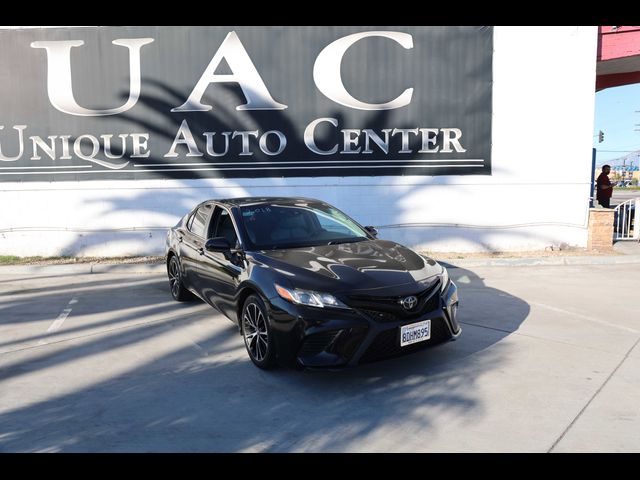 2018 Toyota Camry SE