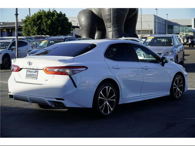 2018 Toyota Camry SE