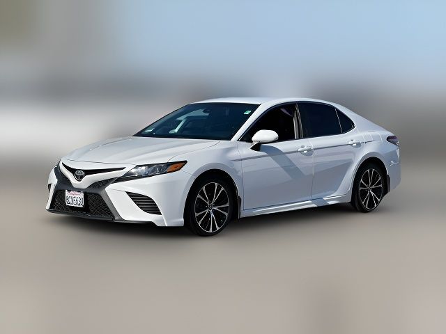 2018 Toyota Camry XLE