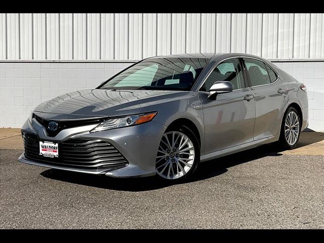 2018 Toyota Camry Hybrid XLE