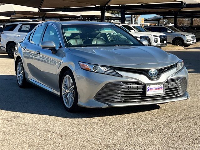 2018 Toyota Camry Hybrid XLE