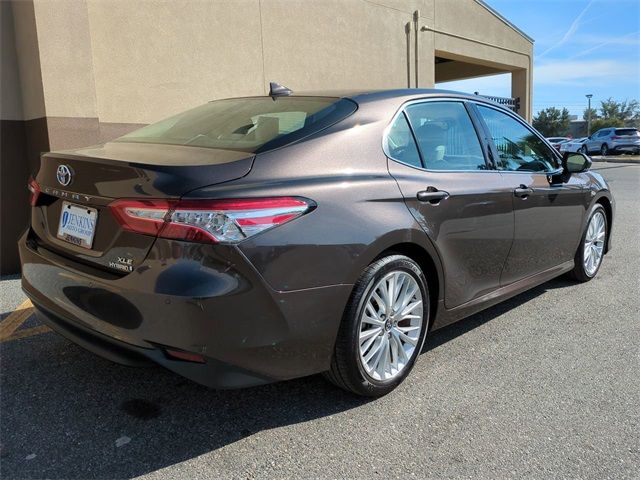 2018 Toyota Camry Hybrid XLE