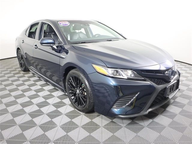 2018 Toyota Camry Hybrid SE