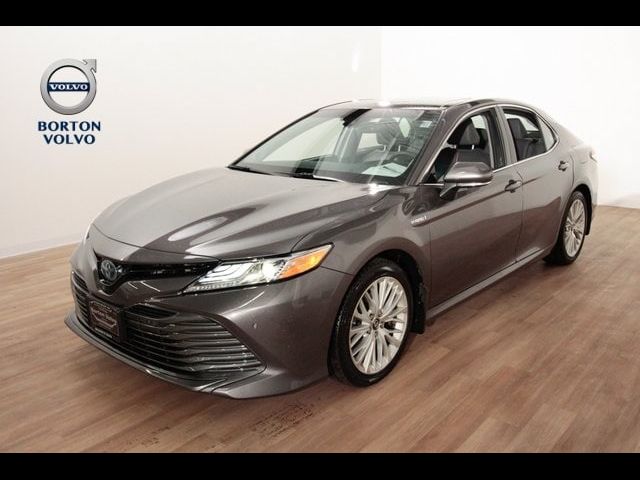 2018 Toyota Camry Hybrid XLE