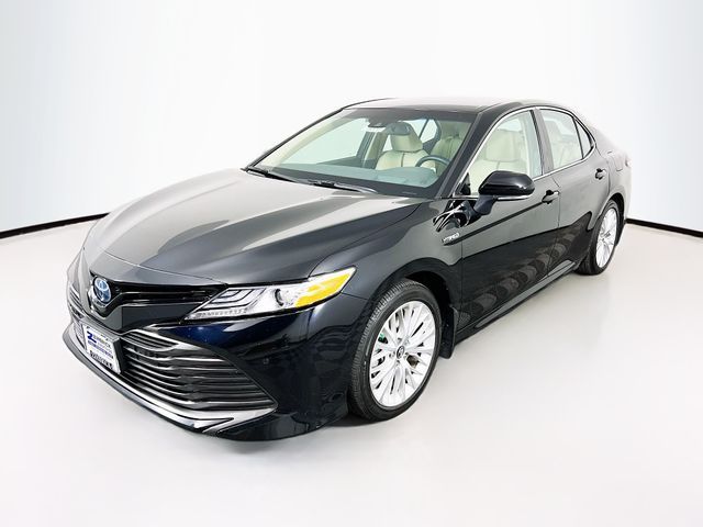 2018 Toyota Camry Hybrid XLE