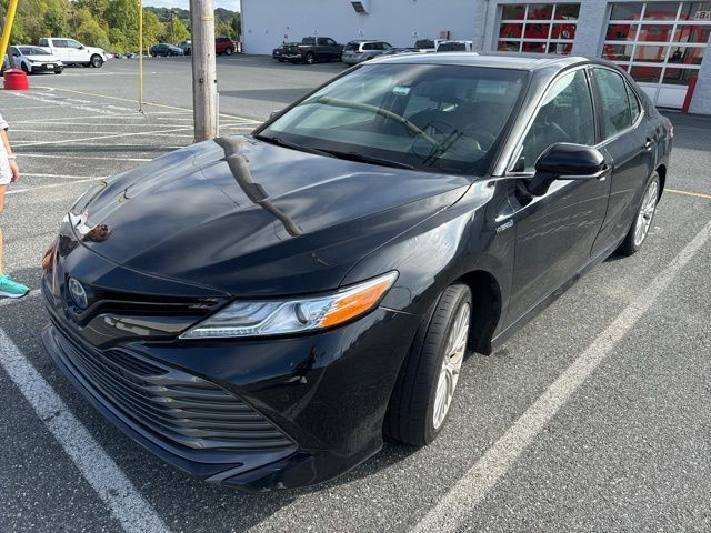 2018 Toyota Camry Hybrid XLE