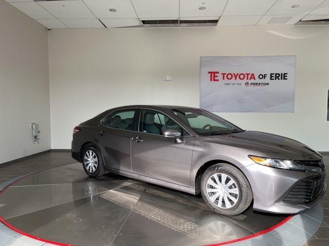 2018 Toyota Camry Hybrid LE