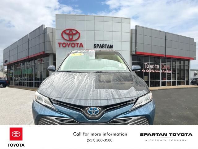 2018 Toyota Camry Hybrid LE